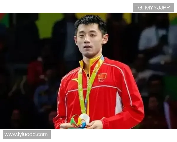 昙花一现的国足球星:曾经的希望为何在短暂的辉煌后消失无踪